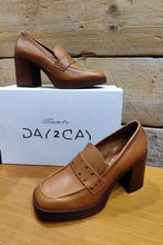 Load image into Gallery viewer, DAY 2 DAY SHOES MOCCASIN