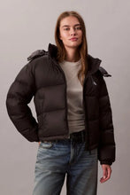 Load image into Gallery viewer, ESSENTIAL PUFFER JACKET