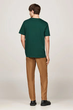 Load image into Gallery viewer, ESSENTIAL REG FIT SOLID TEE