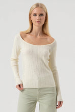 Load image into Gallery viewer, KNITTED TOP NECKLINE