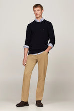 Load image into Gallery viewer, ESSENTIAL CREW NECK