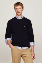 Load image into Gallery viewer, ESSENTIAL CREW NECK