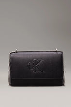 Load image into Gallery viewer, SCULPTED FLAP BAG