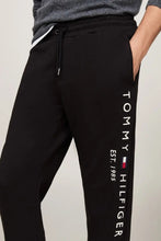 Load image into Gallery viewer, TOMMY LOGO SWEATPANTS