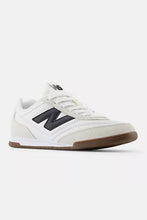 Load image into Gallery viewer, NEW BALANCE CLASSICS SNEAKERS