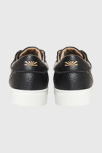 Load image into Gallery viewer, SNEAKERS