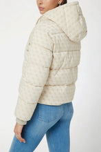 Load image into Gallery viewer, DAISY PUFFER LOGO