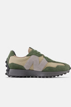 Load image into Gallery viewer, NEW BALANCE CLASSICS SNEAKERS