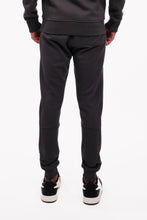 Load image into Gallery viewer, DUO ESSENTIALS TRACKPANTS