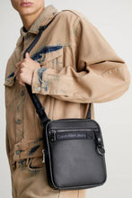 Load image into Gallery viewer, EXPLORER CAMPUS BAG