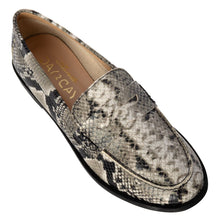 Load image into Gallery viewer, DAY 2 DAY SHOES MOCCASINS