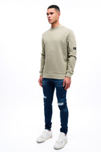 Load image into Gallery viewer, TURTLE SWEATER