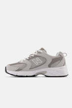 Load image into Gallery viewer, NEW BALANCE CLASSICS SNEAKERS